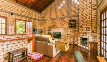 Casa com 5 quartos à venda na Rua Ursa Maior, 714, Cristal, Porto Alegre, 280 m2 por R$ 1.050.000