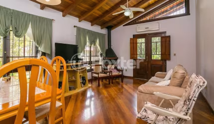 Casa com 3 quartos à venda na Rua Emílio Dimari, 65, Ponta Grossa, Porto Alegre, 180 m2 por R$ 712.500