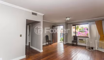 Casa comercial com 2 salas à venda na Rua Butuí, 185, Cristal, Porto Alegre, 202 m2 por R$ 870.000