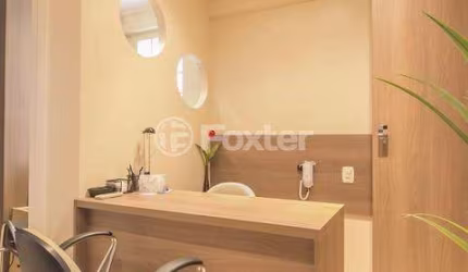 Sala comercial com 3 salas à venda na Avenida Cristóvão Colombo, 2156, Floresta, Porto Alegre, 42 m2 por R$ 149.000