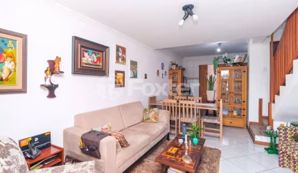 Casa com 2 quartos à venda na Rua Santos Zottis, 160, Hípica, Porto Alegre, 132 m2 por R$ 350.000