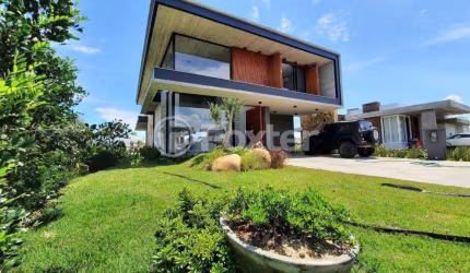 Casa em condomínio fechado com 4 quartos à venda na Rua Rio Divisa, 750, Centro, Xangri-Lá, 267 m2 por R$ 3.950.000