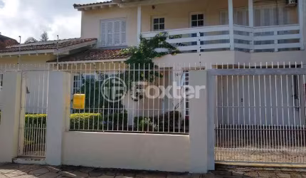 Casa com 3 quartos à venda na Rua Ventos do Sul, 340, Vila Nova, Porto Alegre, 264 m2 por R$ 850.000