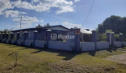 Casa com 4 quartos à venda na Rua Garibalde, 68, Praia do Barco, Capão da Canoa, 128 m2 por R$ 790.000