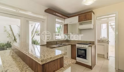 Casa com 4 quartos à venda na Rua Miguel Couto, 890, Menino Deus, Porto Alegre, 250 m2 por R$ 1.100.000