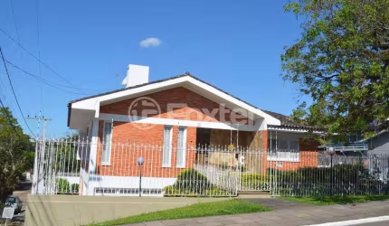 Casa comercial com 3 salas à venda na Rua Açores, 377, Tarumã, Viamão, 422 m2 por R$ 1.600.000