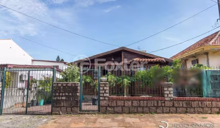 Casa com 2 quartos à venda na Rua Barão de Itaqui, 130, Jardim São Pedro, Porto Alegre, 70 m2 por R$ 500.000