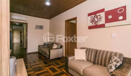 Casa com 3 quartos à venda na Rua Adroaldo Novo Correa, 195, Cavalhada, Porto Alegre, 238 m2 por R$ 600.000