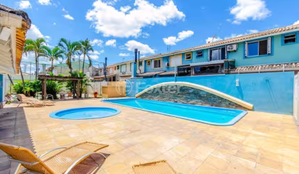 Casa em condomínio fechado com 3 quartos à venda na Avenida José Aloísio Filho, 889, Humaitá, Porto Alegre, 79 m2 por R$ 485.000