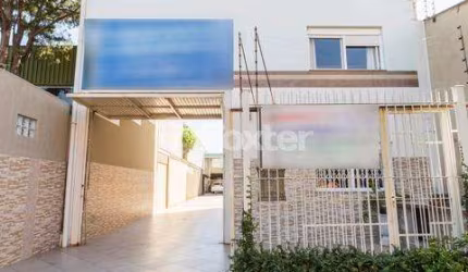 Casa comercial com 2 salas à venda na Rua Serro Azul, 1100, Santa Maria Goretti, Porto Alegre, 243 m2 por R$ 1.180.000