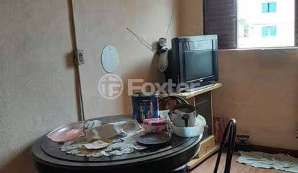 Apartamento com 2 quartos à venda na Rua Paulo Granato Martins, 40, Rubem Berta, Porto Alegre, 42 m2 por R$ 110.000