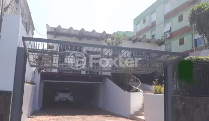 Casa com 3 quartos à venda na Avenida Chuí, 80, Cristal, Porto Alegre, 302 m2 por R$ 1.320.000