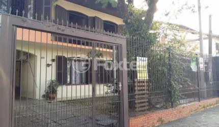 Casa com 3 quartos à venda na Travessa Von Salisch, 60, Sarandi, Porto Alegre, 200 m2 por R$ 532.000