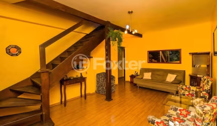 Casa comercial com 1 sala à venda na Avenida Eduardo Prado, 281, Cavalhada, Porto Alegre, 177 m2 por R$ 999.000