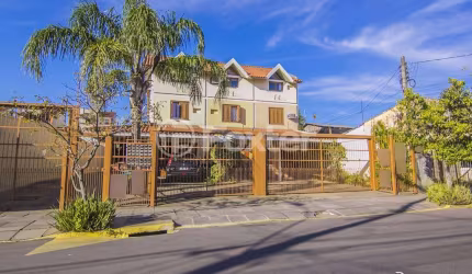 Casa em condomínio fechado com 2 quartos à venda na Rua Álvaro Guterres, 44, Tristeza, Porto Alegre, 94 m2 por R$ 320.000