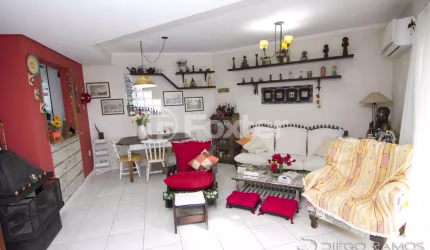 Casa em condomínio fechado com 3 quartos à venda na Rua Padre João Batista Reus, 1276, Vila Conceição, Porto Alegre, 177 m2 por R$ 650.000