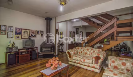 Casa com 4 quartos à venda na Avenida Alberto Pasqualini, 347, Jardim Itu Sabará, Porto Alegre, 500 m2 por R$ 1.425.000