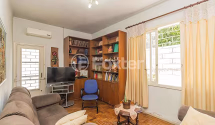 Casa comercial com 3 salas à venda na Avenida Guido Mondin, 757, São Geraldo, Porto Alegre, 321 m2 por R$ 1.400.000