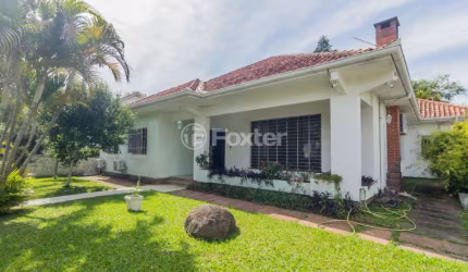 Casa comercial com 3 salas à venda na Rua Doutor Mário Totta, 331, Tristeza, Porto Alegre, 266 m2 por R$ 1.060.000