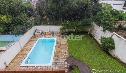 Casa com 3 quartos à venda na Rua Cariri, 400, Vila Assunção, Porto Alegre, 470 m2 por R$ 1.260.000