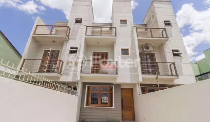 Casa com 3 quartos à venda na Rua Hugo Nelson Magalhães, 139, Rubem Berta, Porto Alegre, 152 m2 por R$ 549.000