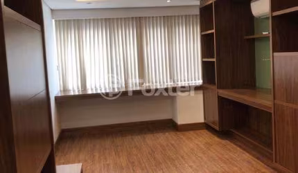 Sala comercial com 1 sala à venda na Avenida Teixeira Mendes, 22, Chácara das Pedras, Porto Alegre, 32 m2 por R$ 195.000