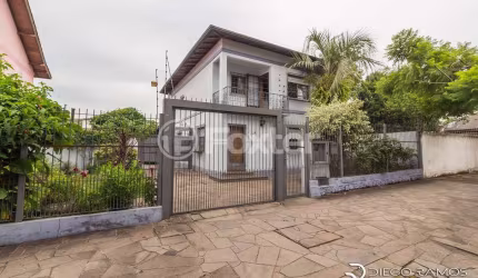 Casa comercial com 2 salas à venda na Rua Santa Flora, 944, Nonoai, Porto Alegre, 248 m2 por R$ 950.000