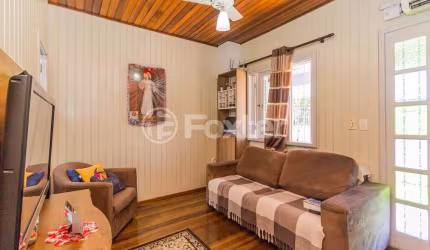 Casa com 4 quartos à venda na Rua Domingos de Abreu, 886, Sarandi, Porto Alegre, 63 m2 por R$ 383.000