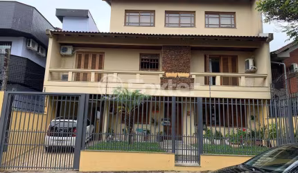 Casa com 4 quartos à venda na Rua Somália, 114, Vila Ipiranga, Porto Alegre, 445 m2 por R$ 1.100.000
