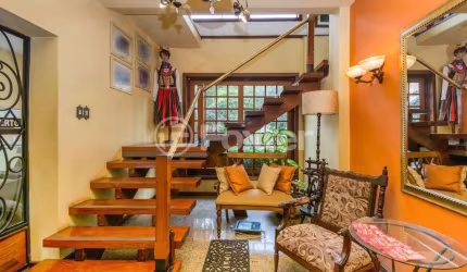 Casa comercial com 1 sala à venda na Rua João Guimarães, 377, Santa Cecília, Porto Alegre, 271 m2 por R$ 1.290.000