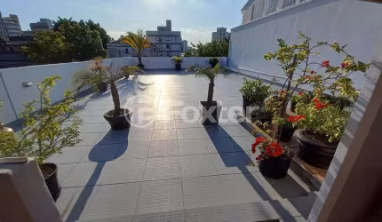 Casa comercial com 2 salas à venda na Rua Gonçalves Ledo, 233, Partenon, Porto Alegre, 245 m2 por R$ 950.000