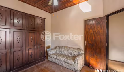 Casa comercial com 1 sala à venda na Avenida Doutor Carlos Barbosa, 221, Medianeira, Porto Alegre, 149 m2 por R$ 370.000