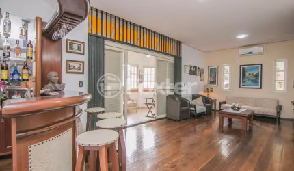 Casa comercial com 4 salas à venda na Rua Chico Pedro, 41, Camaquã, Porto Alegre, 138 m2 por R$ 1.375.000