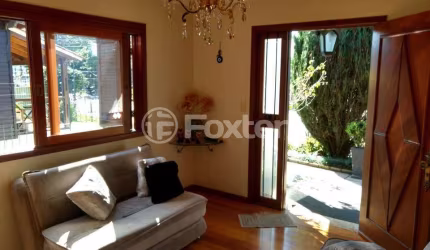 Casa com 4 quartos à venda na Rua Jorge Calil Flores, 211, Centro, Viamão, 305 m2 por R$ 1.800.000