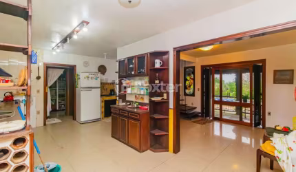 Casa com 3 quartos à venda na Estrada João de Oliveira Remião, 3015, Lomba do Pinheiro, Porto Alegre, 257 m2 por R$ 1.758.000