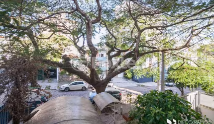 Casa comercial com 2 salas à venda na Avenida Taquara, 428, Petrópolis, Porto Alegre, 264 m2 por R$ 980.000
