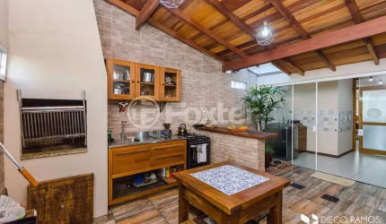 Casa comercial com 1 sala à venda na Rua Heitor Kramer, 571, Guarujá, Porto Alegre, 92 m2 por R$ 390.000