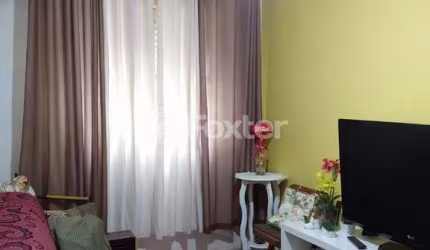 Apartamento com 3 quartos à venda na Travessa Escobar, 489, Camaquã, Porto Alegre, 61 m2 por R$ 190.000