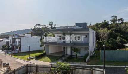 Terreno em condomínio fechado à venda na Rua Adriano Pereira da Silva, 450, Vila Nova, Porto Alegre, 200 m2 por R$ 228.000