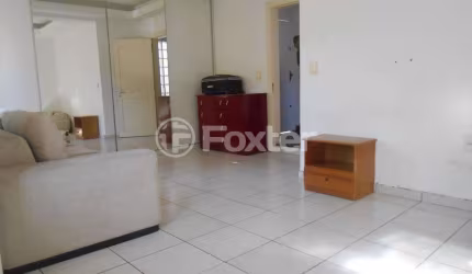 Casa com 4 quartos à venda na Rua Clarinda Antunes da Silva Bueno, 100, Agronomia, Porto Alegre, 385 m2 por R$ 850.000