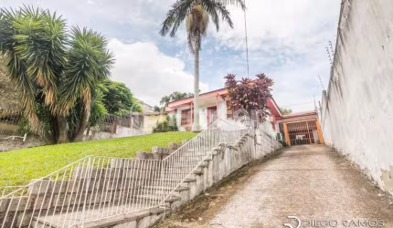 Casa comercial com 1 sala à venda na Avenida Saturnino de Brito, 87, Vila Jardim, Porto Alegre, 99 m2 por R$ 800.000