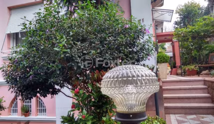Casa com 5 quartos à venda na Avenida Arnaldo Bohrer, 71, Teresópolis, Porto Alegre, 282 m2 por R$ 1.140.000