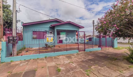 Casa com 5 quartos à venda na Avenida Alcides Maia, 904, Sarandi, Porto Alegre, 224 m2 por R$ 535.000