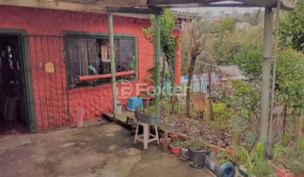 Casa com 5 quartos à venda na Avenida Herval, 287, Cascata, Porto Alegre, 238 m2 por R$ 300.000