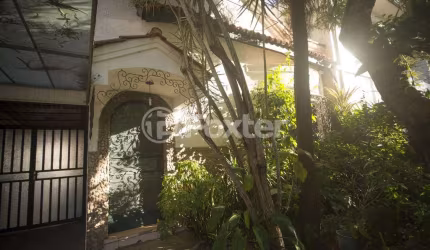 Casa comercial com 1 sala à venda na Rua Artigas, 371, Petrópolis, Porto Alegre, 281 m2 por R$ 650.000