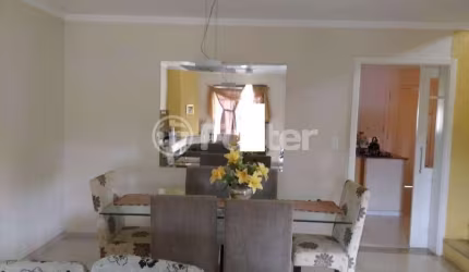 Casa com 3 quartos à venda na Rua Manoel Victorio Nunes, 253, Parque da Matriz, Cachoeirinha, 212 m2 por R$ 1.011.750