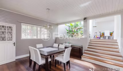 Casa com 5 quartos à venda na Rua Professora Bernadeth da Rocha Jackle, 100, Lomba do Pinheiro, Porto Alegre, 250 m2 por R$ 670.000