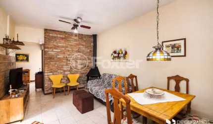Casa com 2 quartos à venda na Rua São Mateus, 551, Jardim do Salso, Porto Alegre, 120 m2 por R$ 745.000