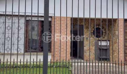 Casa com 4 quartos à venda na Rua Gaston Englert, 285, Vila Ipiranga, Porto Alegre, 170 m2 por R$ 734.000