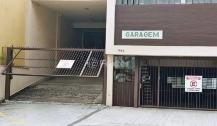Garagem à venda na Rua Duque de Caxias, 1683, Centro Histórico, Porto Alegre, 16 m2 por R$ 70.000